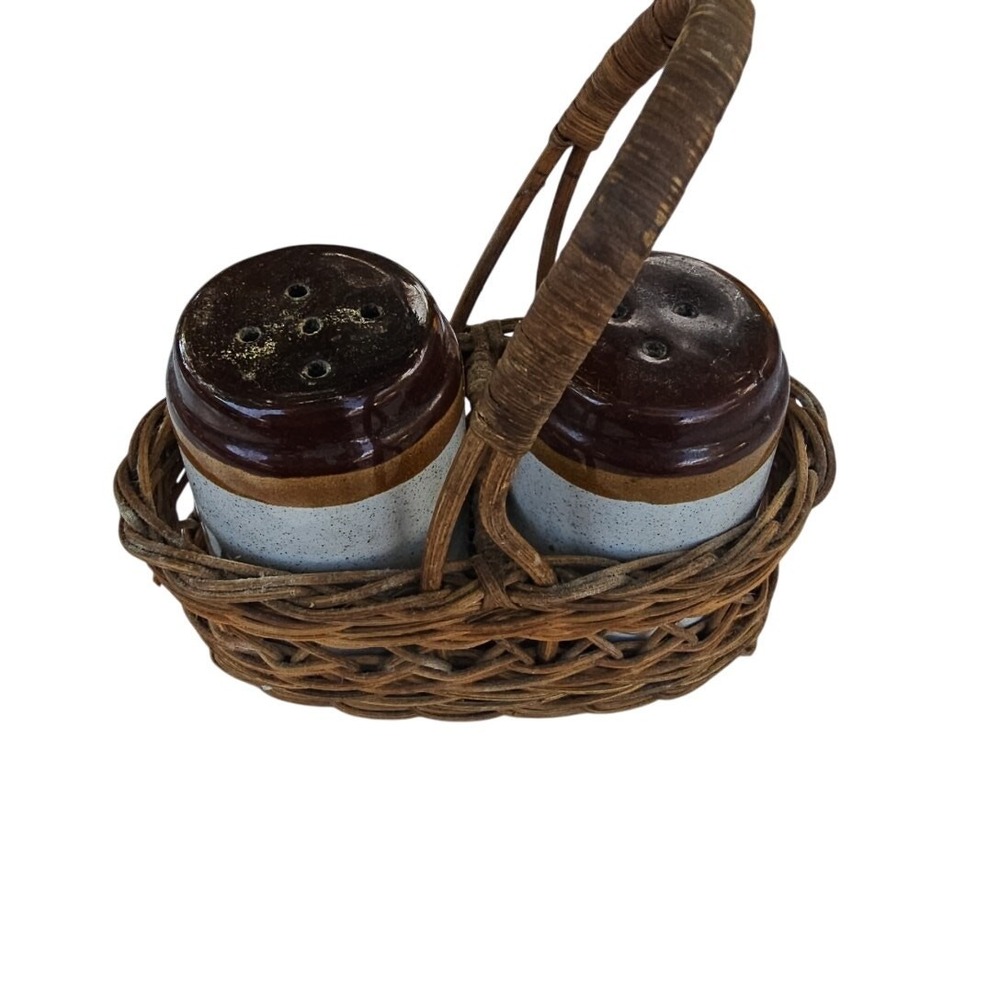 Salt and Pepper‎ Shakers with Woven Basket Holder - Ceramic Tableware Set